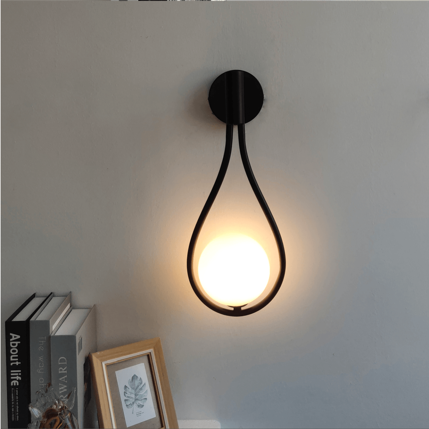 Skandilux Lampade da parete - Set di 2 luci nordiche moderne con attacco per lampadina G4 | Metallo e vetro, opzioni con spina o cavo, lampade da parete minimaliste
