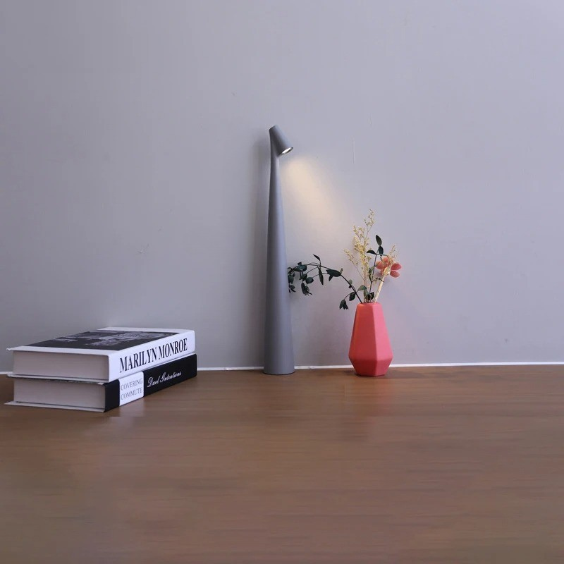 Atmos LED Metalen Tafellamp - Draadloos Oplaadbaar Licht met Dimbare Warm Witte LED | Draagbare Binnen- & Buitenverlichting