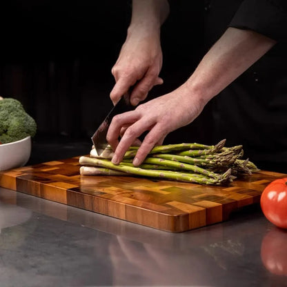 PUREWOOD – Acacia wood cutting board with antibacterial surface and elegant checkerboard design