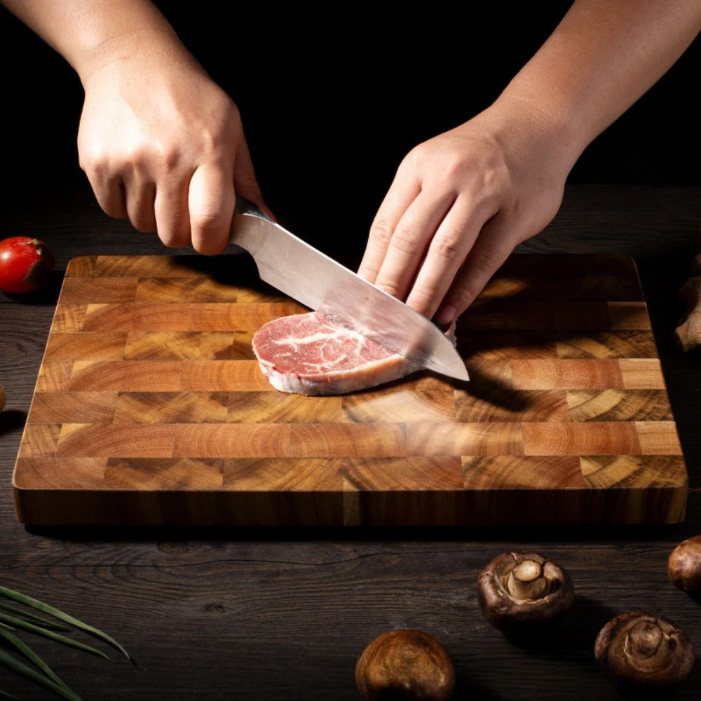 PUREWOOD – Acacia wood cutting board with antibacterial surface and elegant checkerboard design